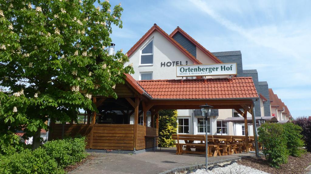 Hotel Restaurant Ortenberger Hof Ortenberg  Bagian luar foto
